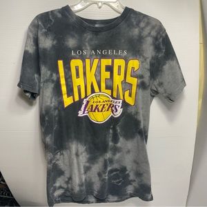 Y&R Los Angeles Lakers T-Shirt Size Medium